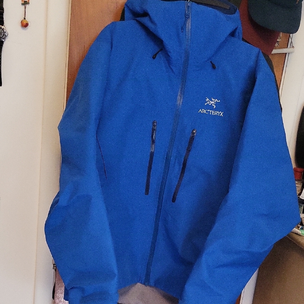 Arc'teryx Alpha Sv Shell Mens Large Blue Nwot